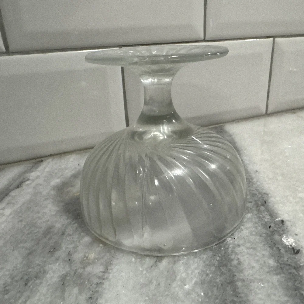 Swirl‎ Pattern Clear Glass Low 3 1/4